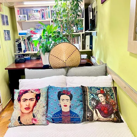 Apartment Margaret Bridge Cosy Flat *