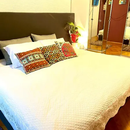 Margaret Bridge Cosy Flat *